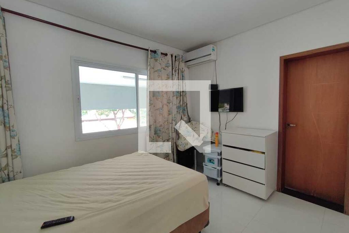 Casa à Venda - Swiss Park, 4 Quartos,  333 m2 em , Campinas - sp | SoloBR