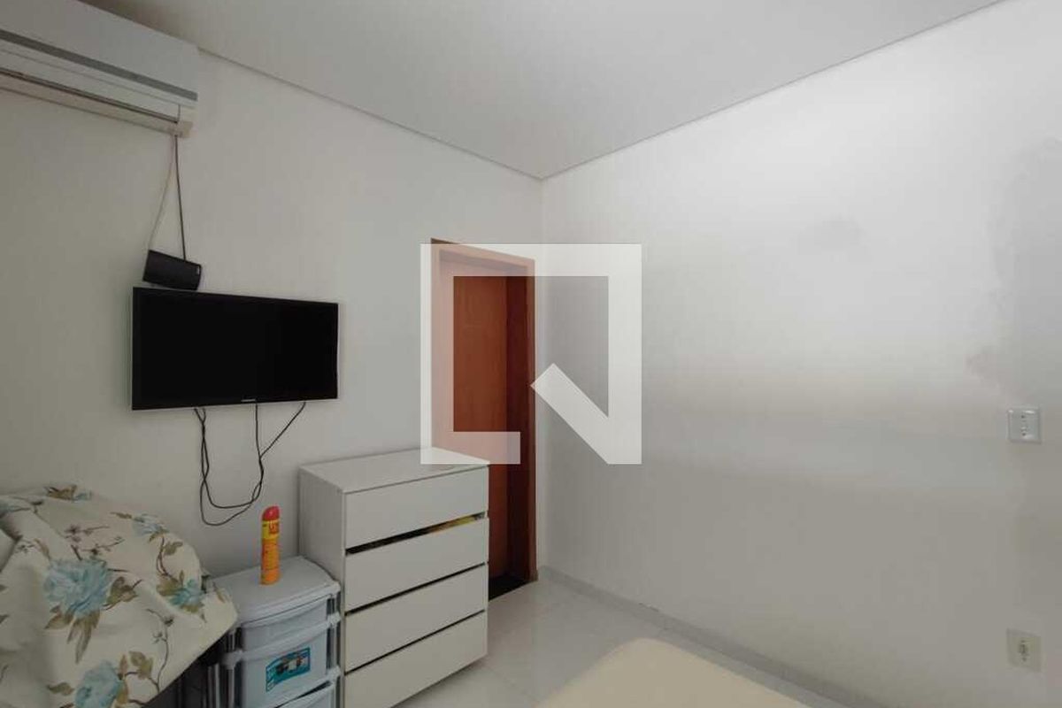 Casa à Venda - Swiss Park, 4 Quartos,  333 m2 em , Campinas - sp | SoloBR