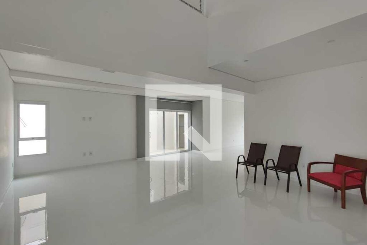 Casa à Venda - Swiss Park, 4 Quartos,  333 m2 em , Campinas - sp | SoloBR