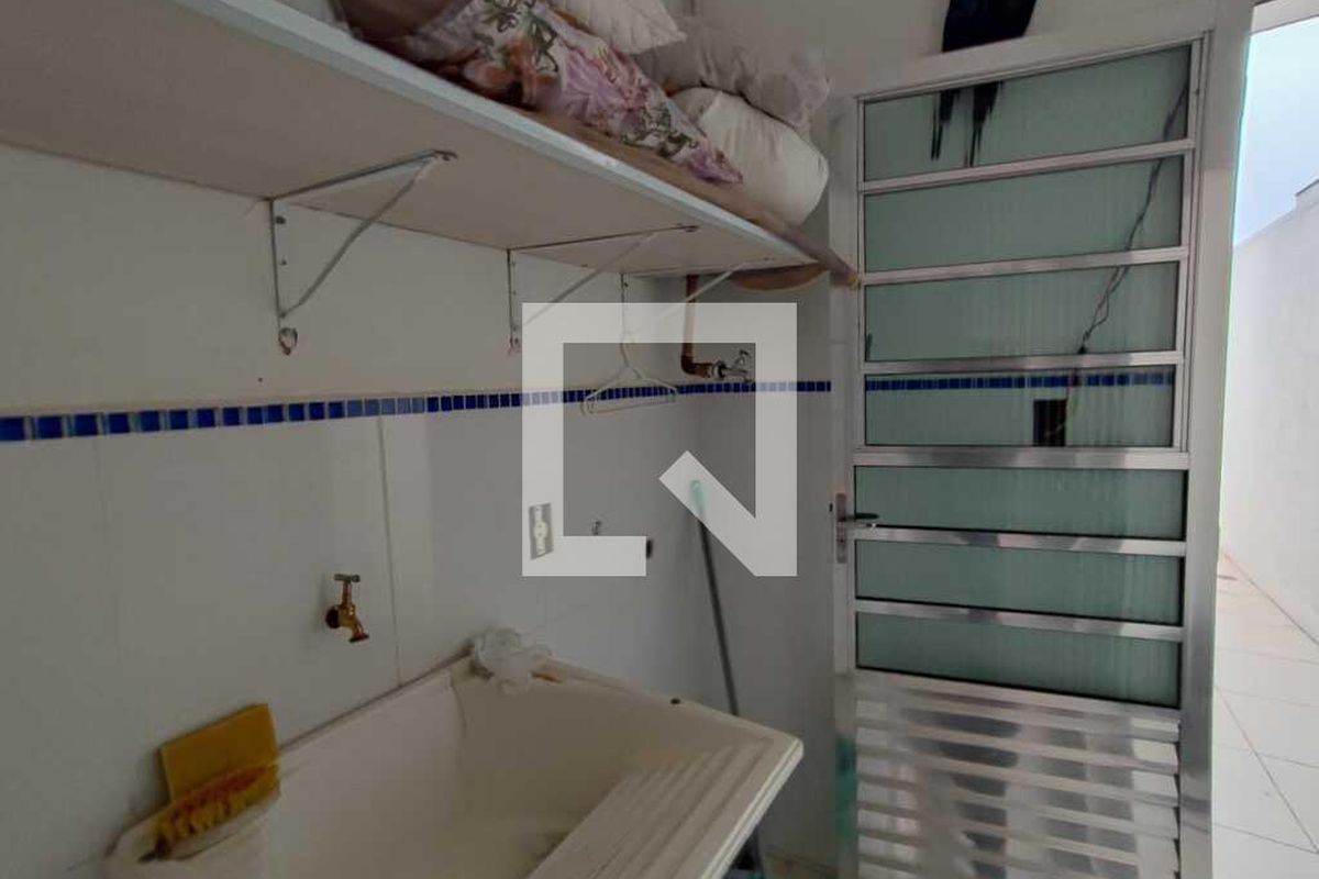 Casa à Venda - Swiss Park, 4 Quartos,  333 m2 em , Campinas - sp | SoloBR
