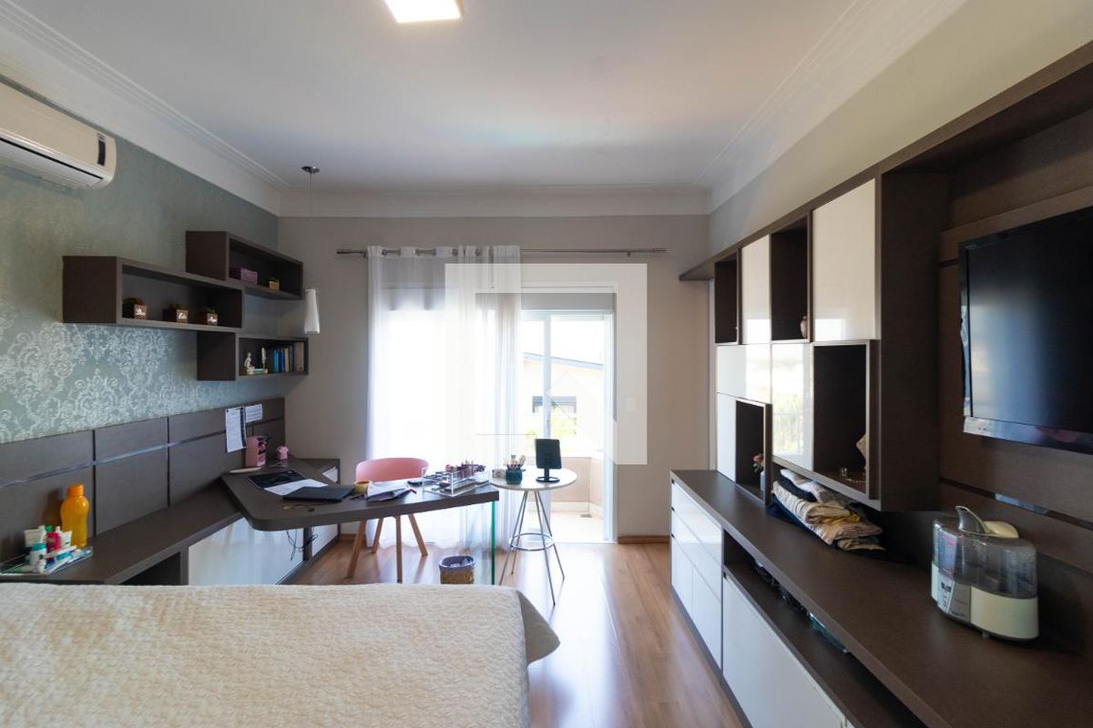 Casa à Venda - Swiss Park, 4 Quartos,  270 m2 em , Campinas - sp | SoloBR