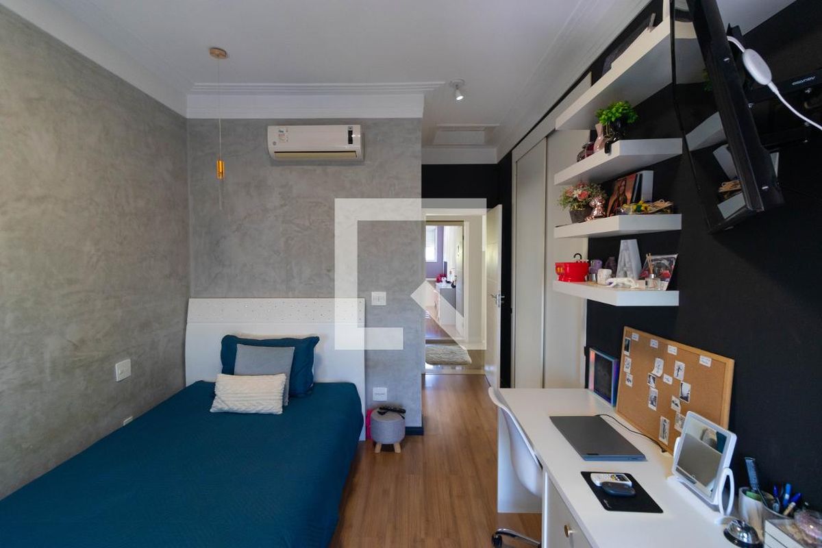 Casa à Venda - Swiss Park, 4 Quartos,  270 m2 em , Campinas - sp | SoloBR