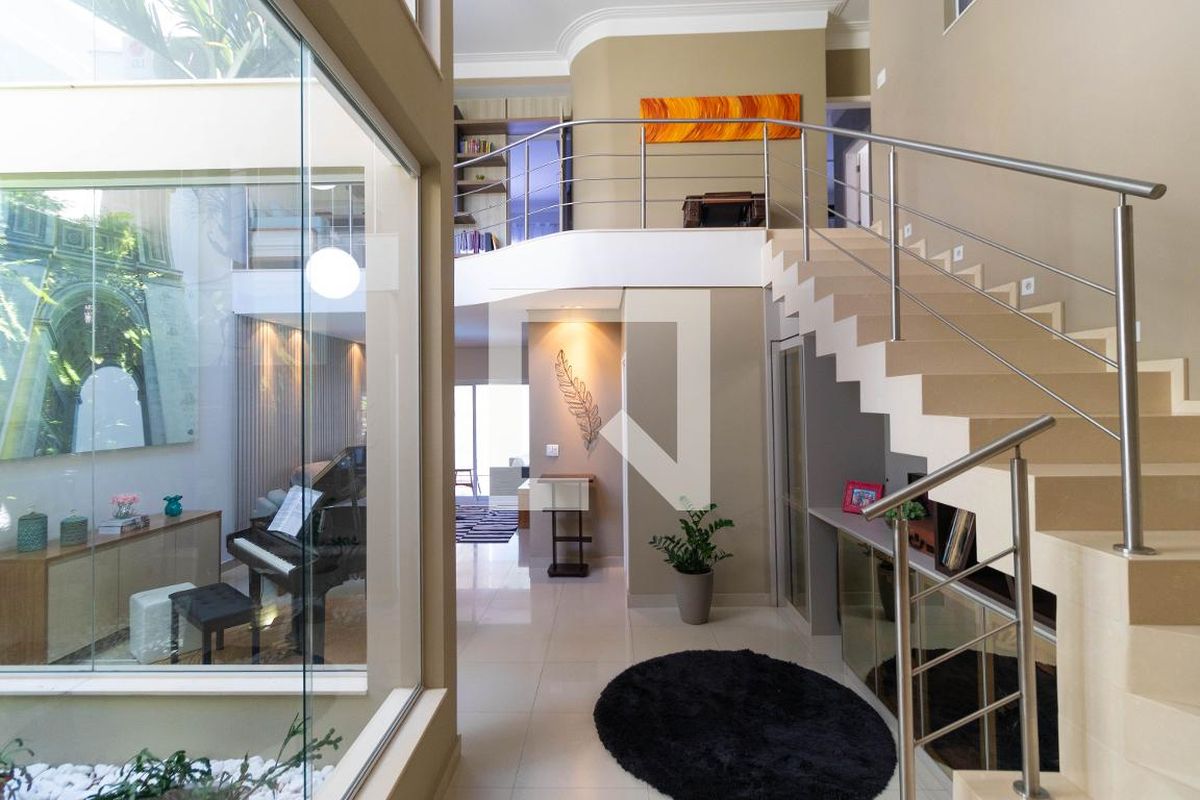 Casa à Venda - Swiss Park, 4 Quartos,  270 m2 em , Campinas - sp | SoloBR