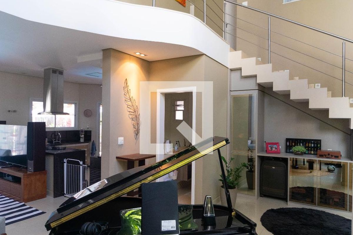 Casa à Venda - Swiss Park, 4 Quartos,  270 m2 em , Campinas - sp | SoloBR