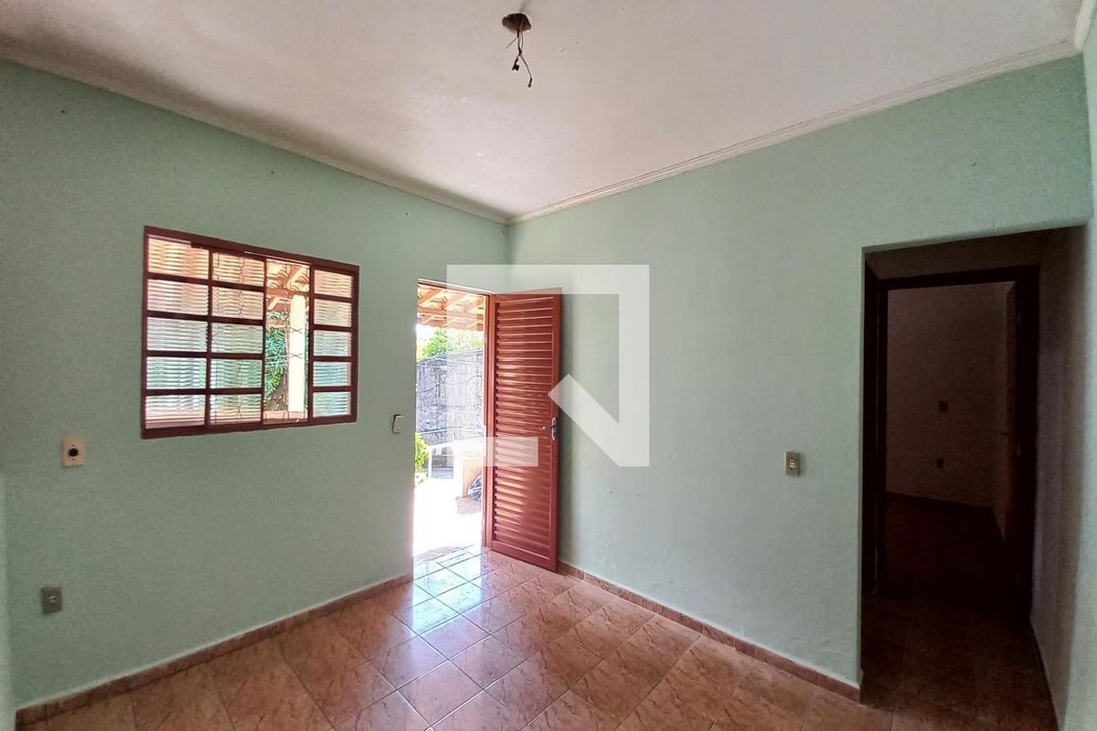 Casa à Venda - Parque Prado, 2 Quartos,  312 m2 em , Campinas - sp | SoloBR