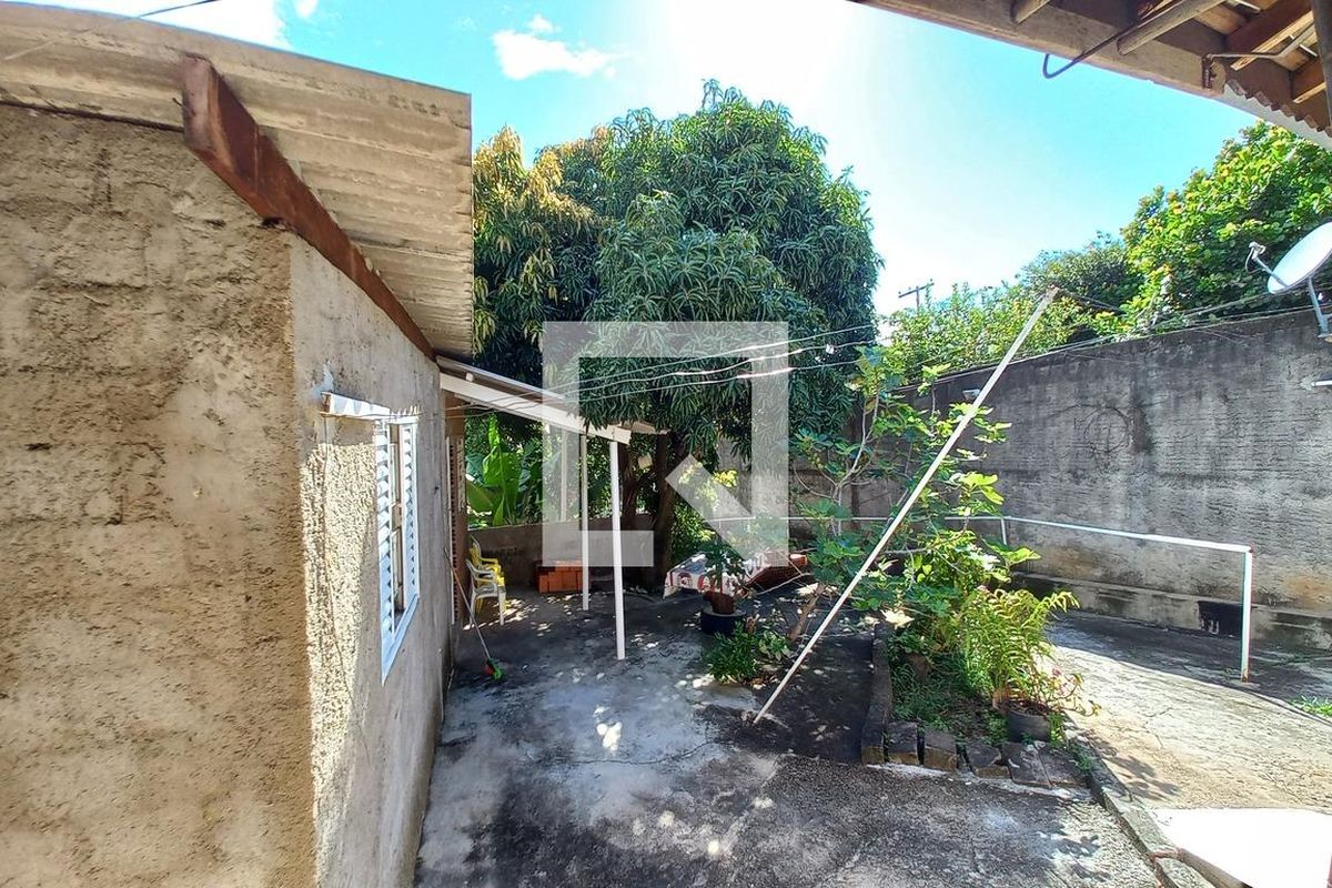 Casa à Venda - Parque Prado, 2 Quartos,  312 m2 em , Campinas - sp | SoloBR