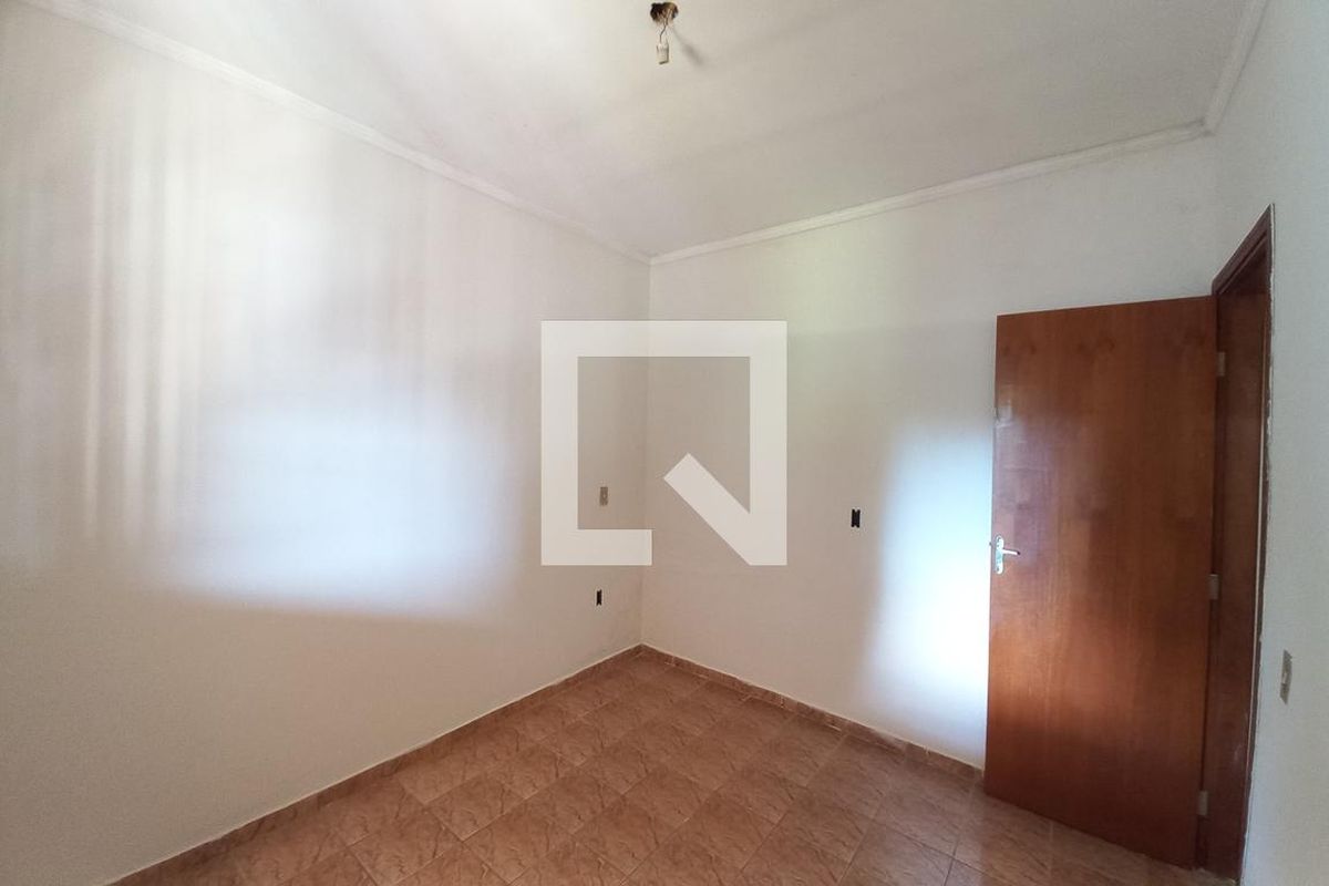 Casa à Venda - Parque Prado, 2 Quartos,  312 m2 em , Campinas - sp | SoloBR