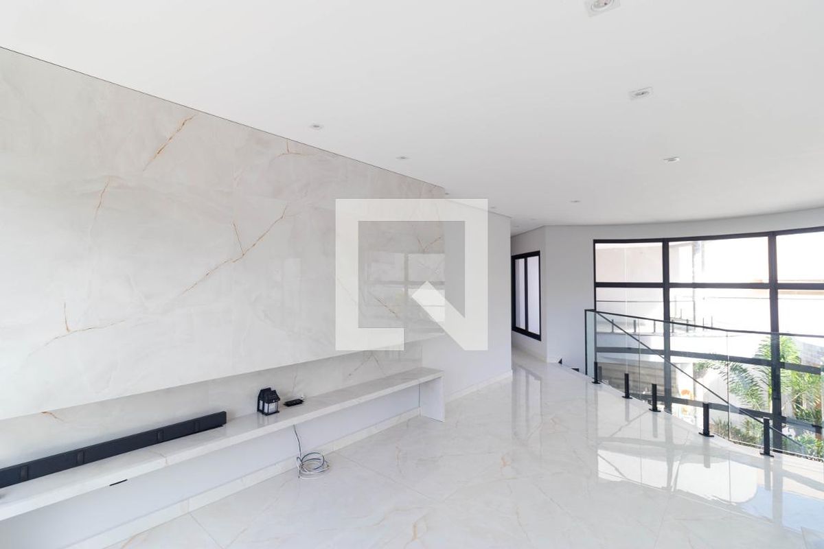 Casa à Venda - Swiss Park, 4 Quartos,  450 m2 em , Campinas - sp | SoloBR