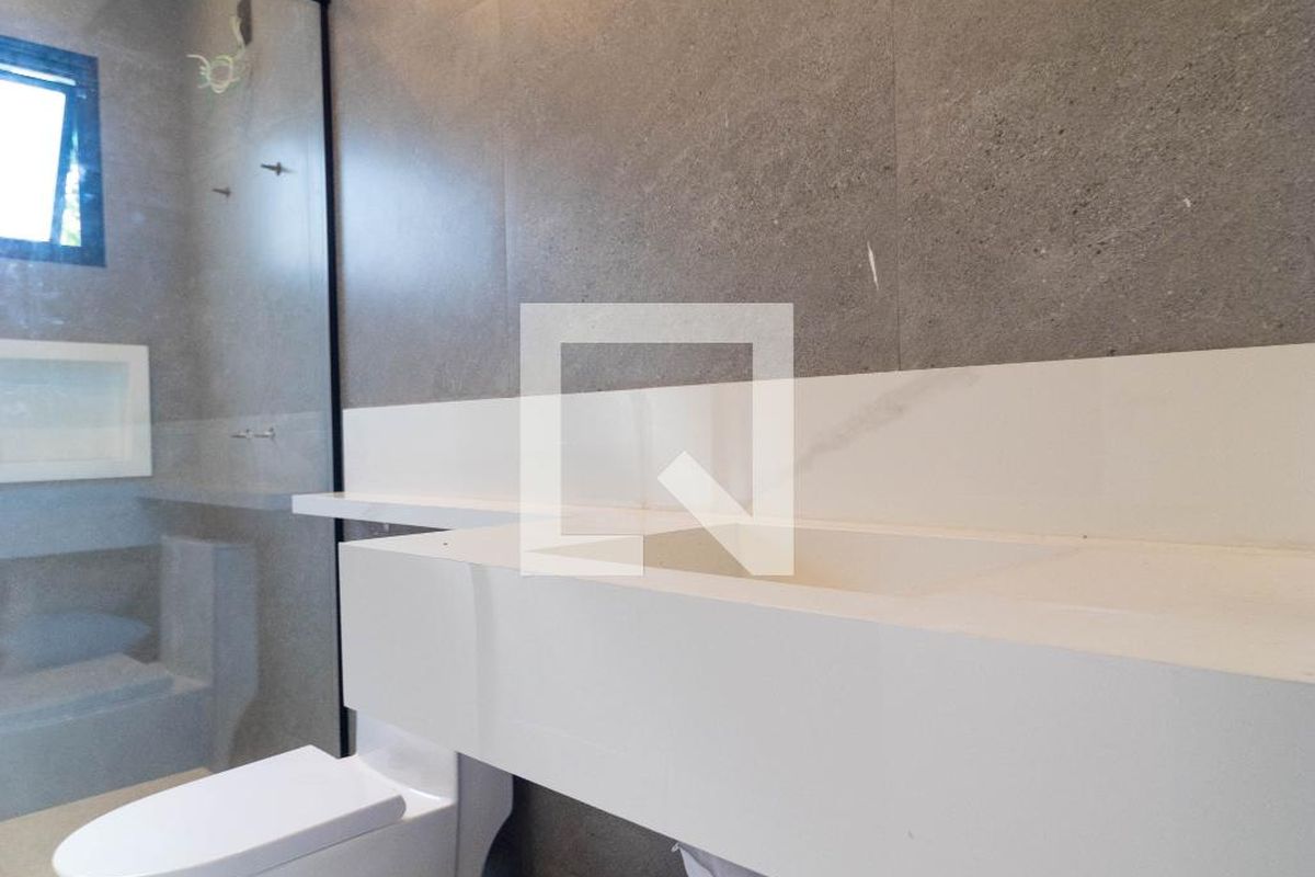 Casa à Venda - Swiss Park, 4 Quartos,  450 m2 em , Campinas - sp | SoloBR