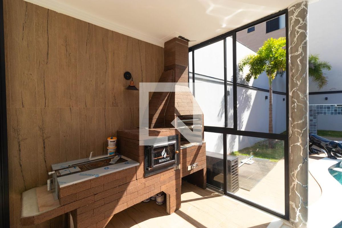 Casa à Venda - Swiss Park, 4 Quartos,  450 m2 em , Campinas - sp | SoloBR