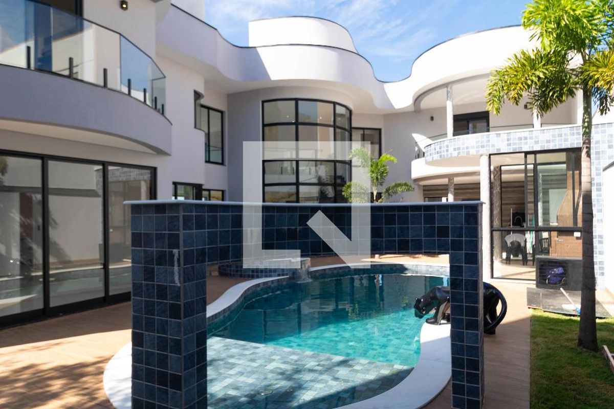 Casa à Venda - Swiss Park, 4 Quartos,  450 m2 em , Campinas - sp | SoloBR