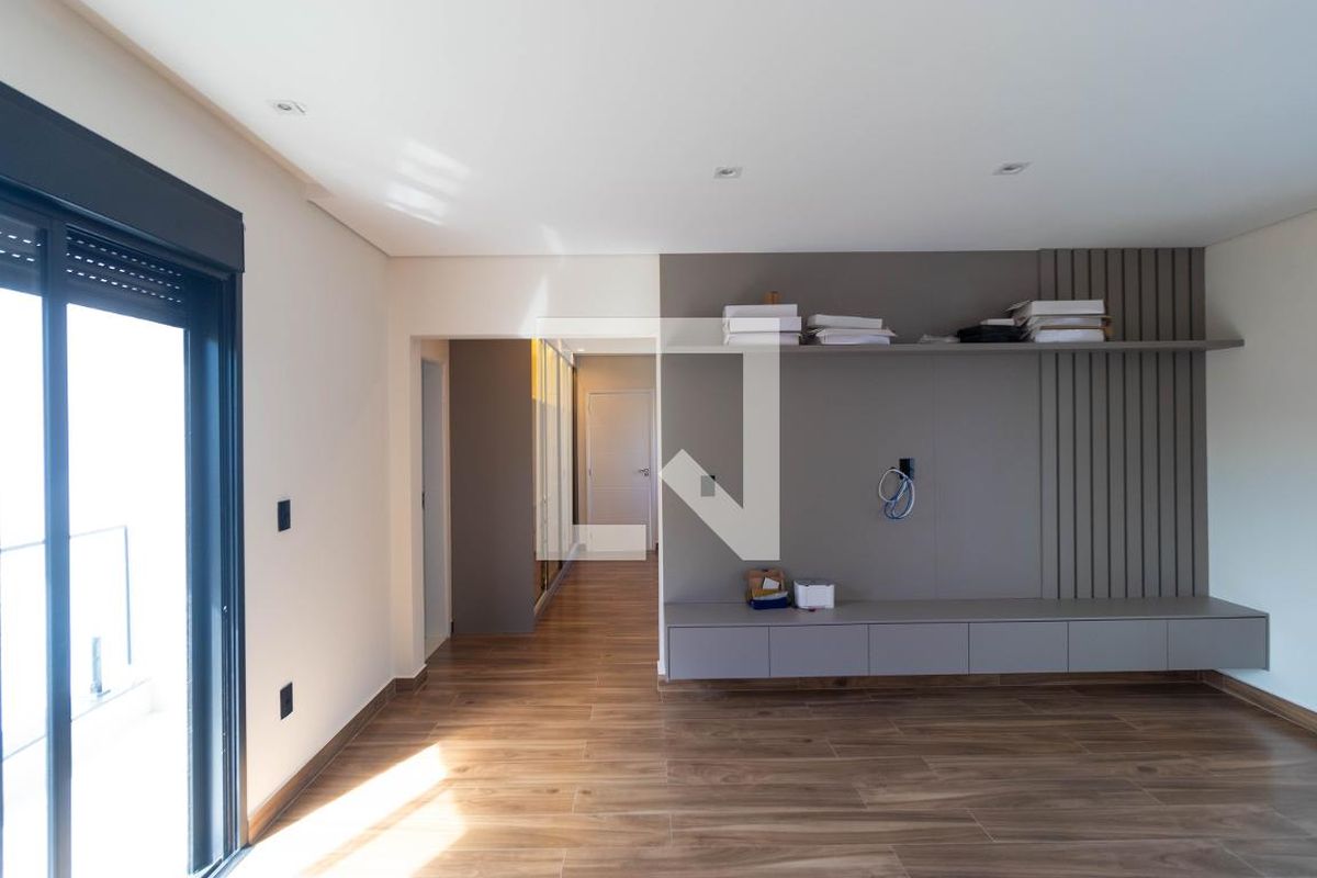 Casa à Venda - Swiss Park, 4 Quartos,  450 m2 em , Campinas - sp | SoloBR