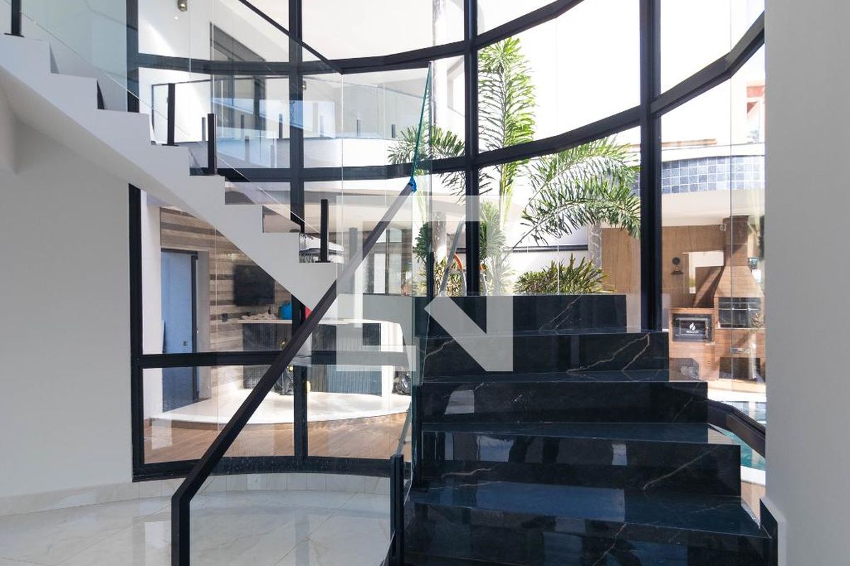 Casa à Venda - Swiss Park, 4 Quartos,  450 m2 em , Campinas - sp | SoloBR