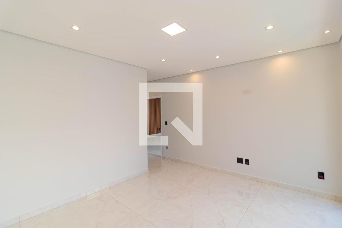 Casa à Venda - Swiss Park, 4 Quartos,  450 m2 em , Campinas - sp | SoloBR