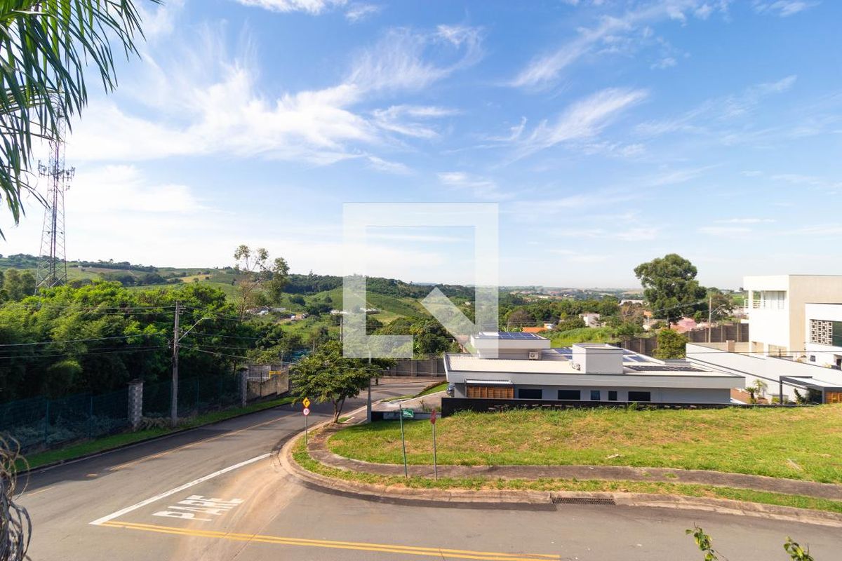 Casa à Venda - Swiss Park, 4 Quartos,  450 m2 em , Campinas - sp | SoloBR