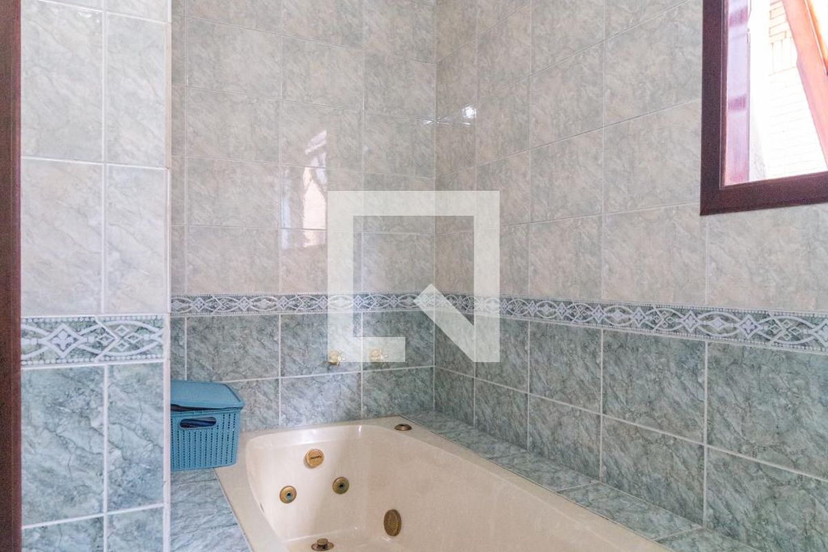 Casa, 3 quartos, 245 m² - Foto 54