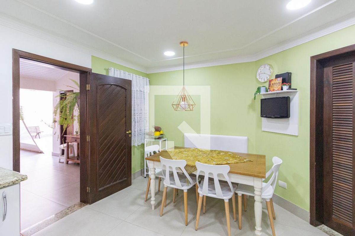 Casa, 3 quartos, 245 m² - Foto 66