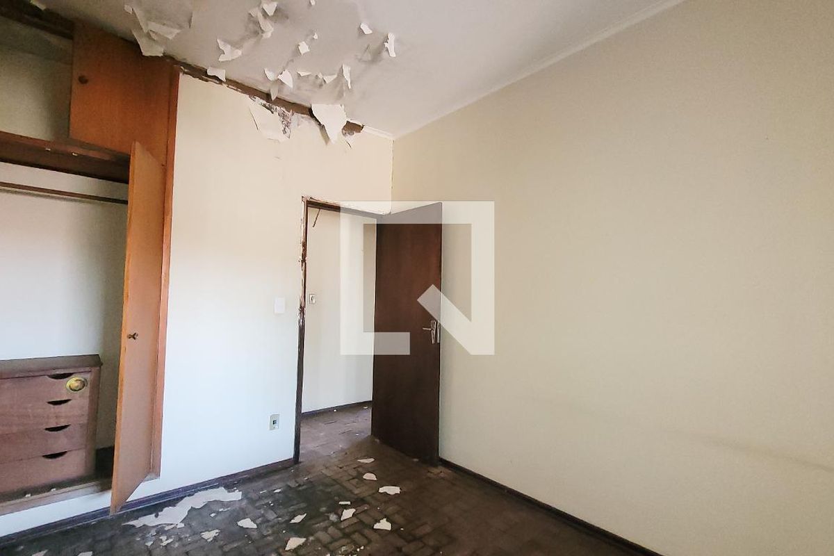 Casa à Venda - Jardim Chapadão, 4 Quartos,  256 m2 em , Campinas - sp | SoloBR
