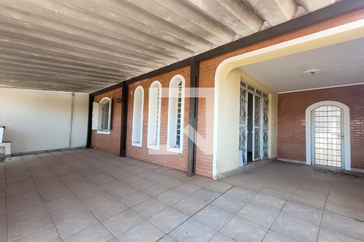Casa à Venda - Jardim Chapadão, 4 Quartos,  256 m2 em , Campinas - sp | SoloBR