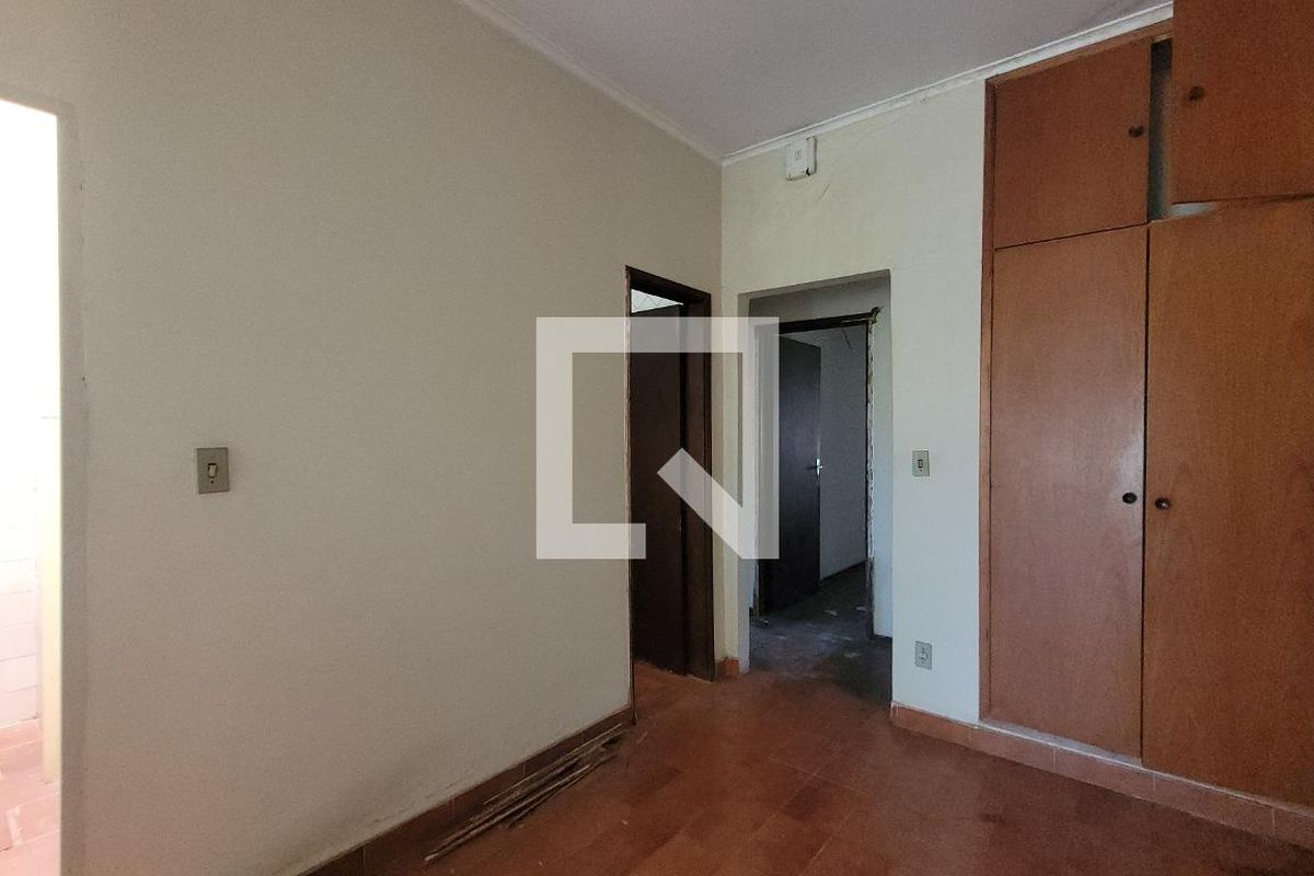 Casa à Venda - Jardim Chapadão, 4 Quartos,  256 m2 em , Campinas - sp | SoloBR