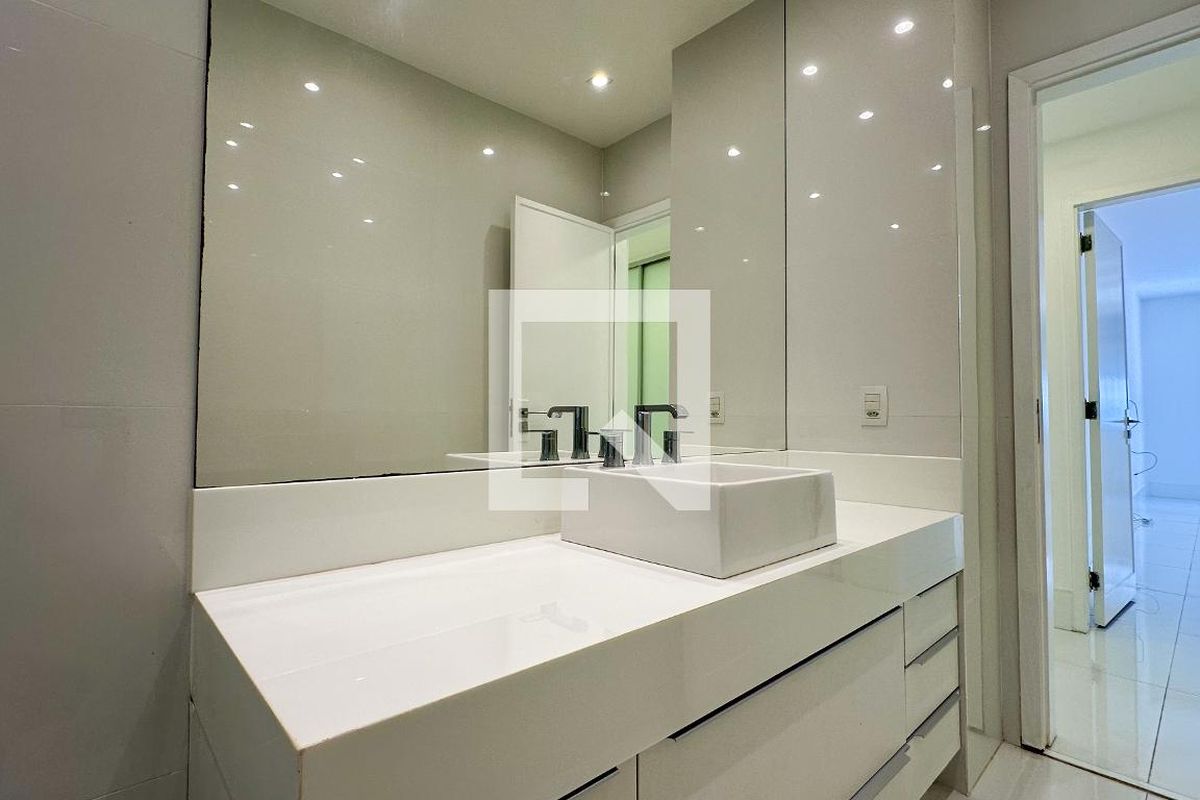 Apartamento, 4 quartos, 240 m² - Foto 84