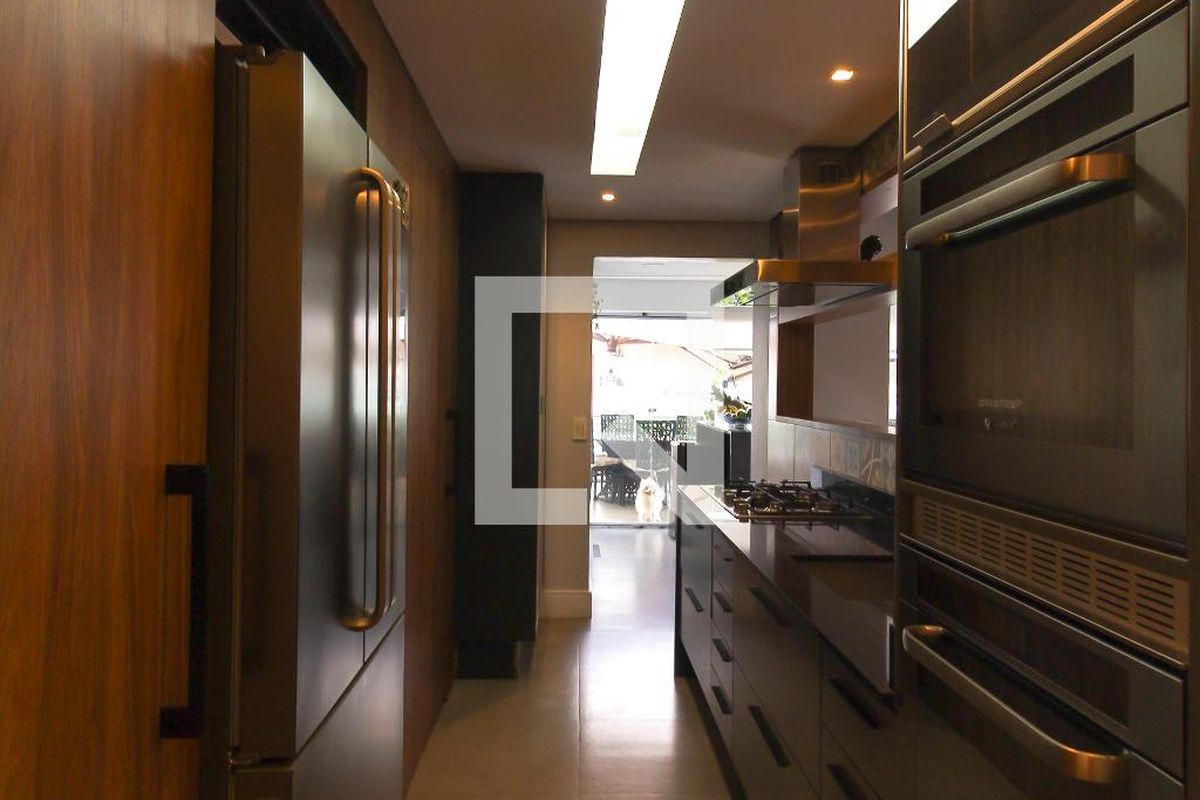 Apartamento, 3 quartos, 223 m² - Foto 36