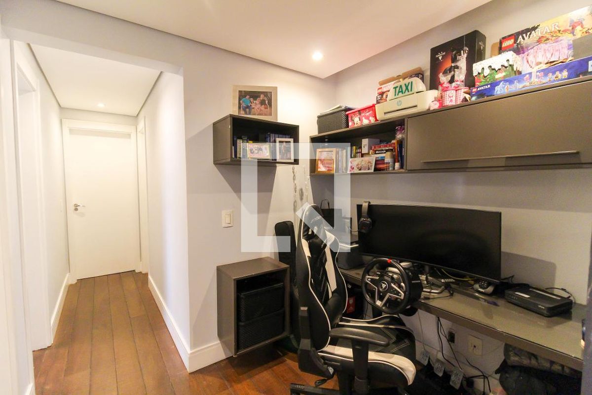 Apartamento, 3 quartos, 223 m² - Foto 8