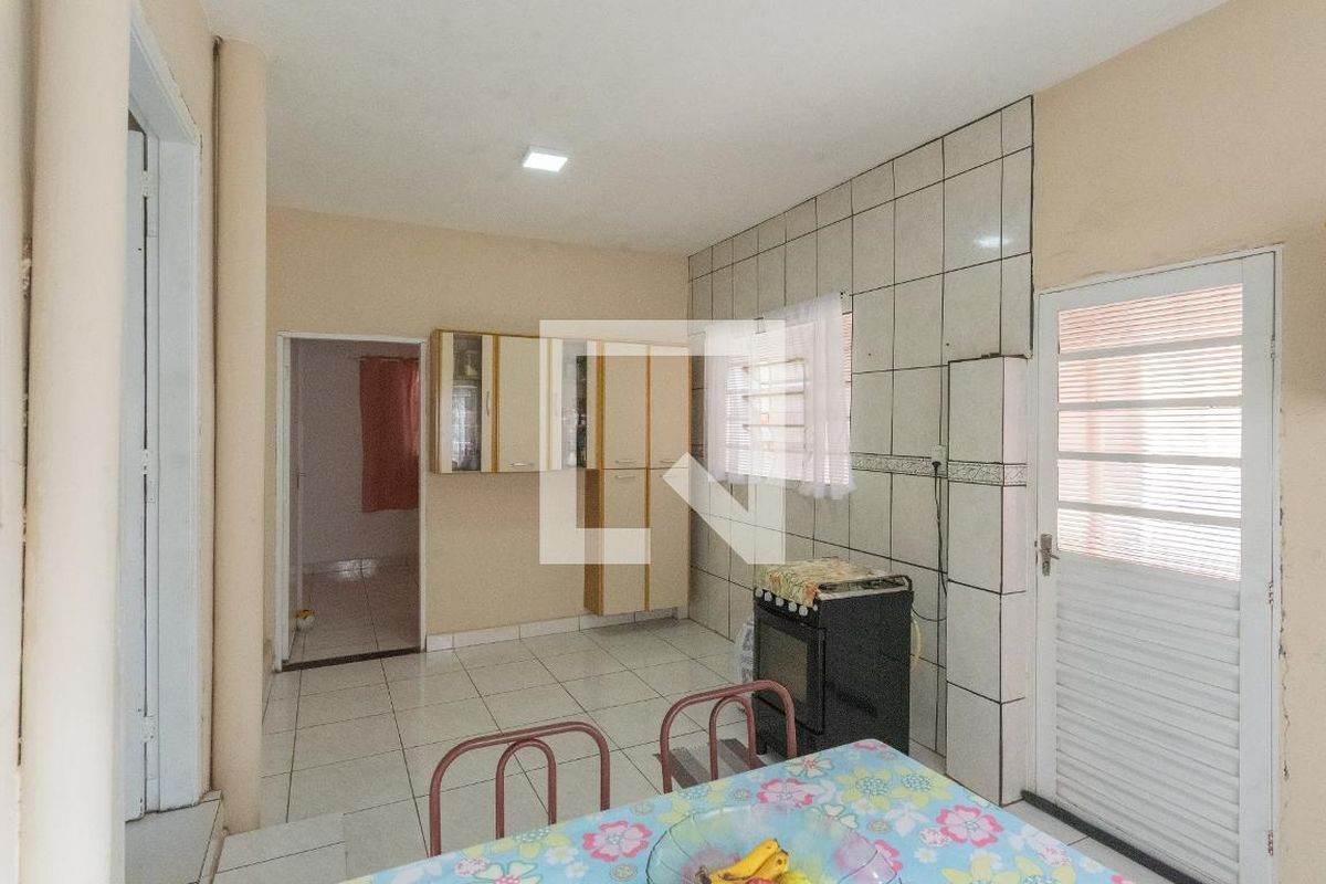 Casa à Venda - Jardim do Lago, 3 Quartos,  564 m2 em , Campinas - sp | SoloBR