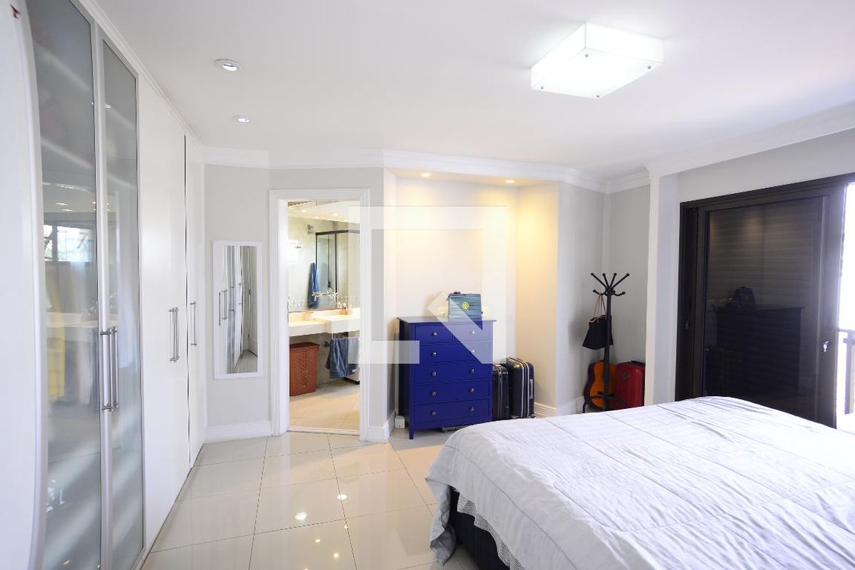 Apartamento, 3 quartos, 213 m² - Foto 35