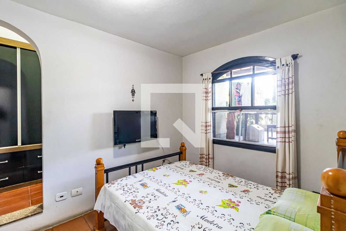 Casa, 3 quartos, 237 m² - Foto 19