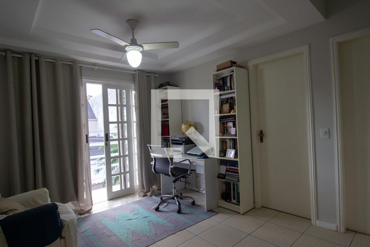 Casa, 3 quartos, 285 m² - Foto 10