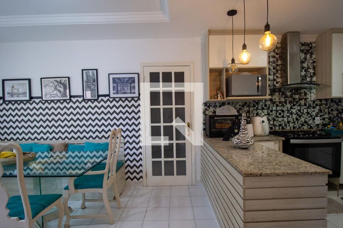 Casa, 3 quartos, 285 m² - Foto 42