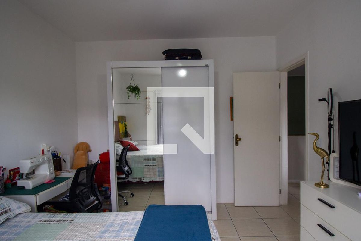 Casa, 3 quartos, 285 m² - Foto 35