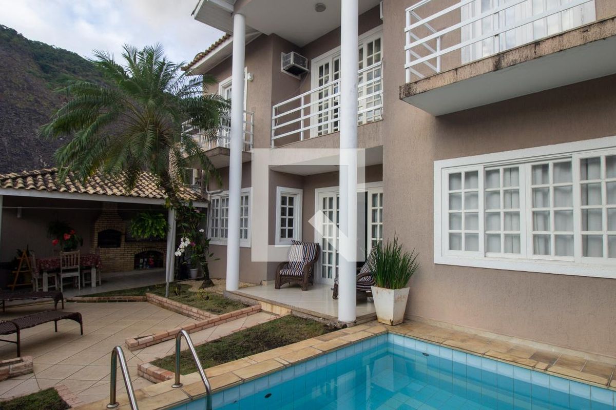 Casa, 3 quartos, 285 m² - Foto 57
