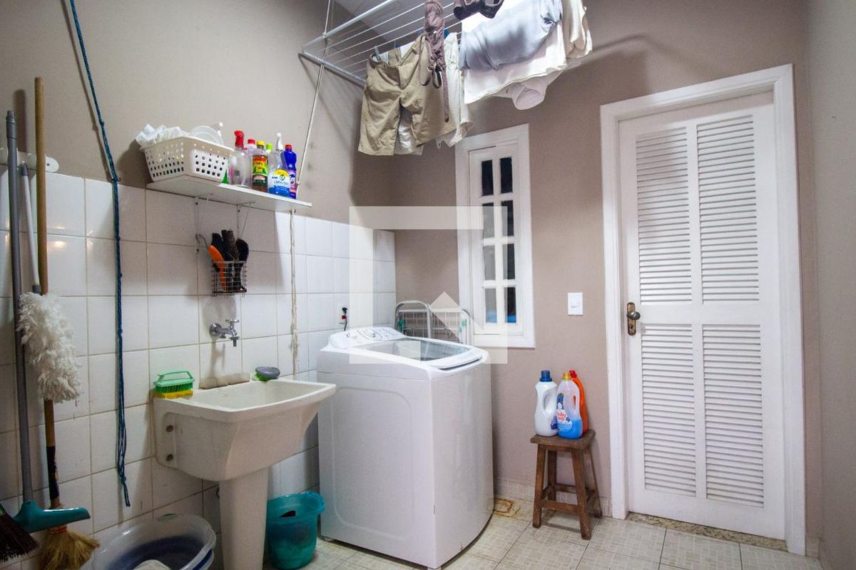 Casa, 3 quartos, 285 m² - Foto 49