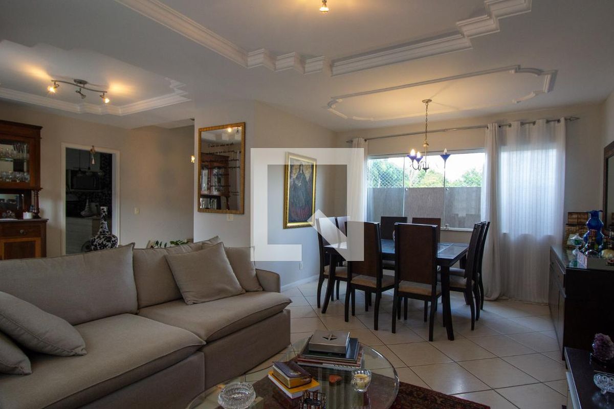 Casa, 3 quartos, 285 m² - Foto 3