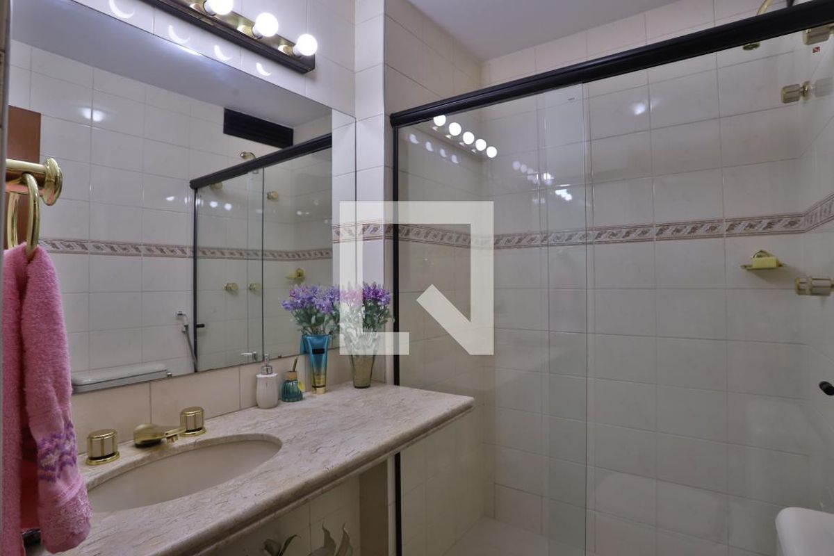 Apartamento, 3 quartos, 220 m² - Foto 44