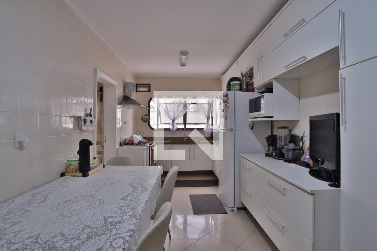 Apartamento, 3 quartos, 220 m² - Foto 53