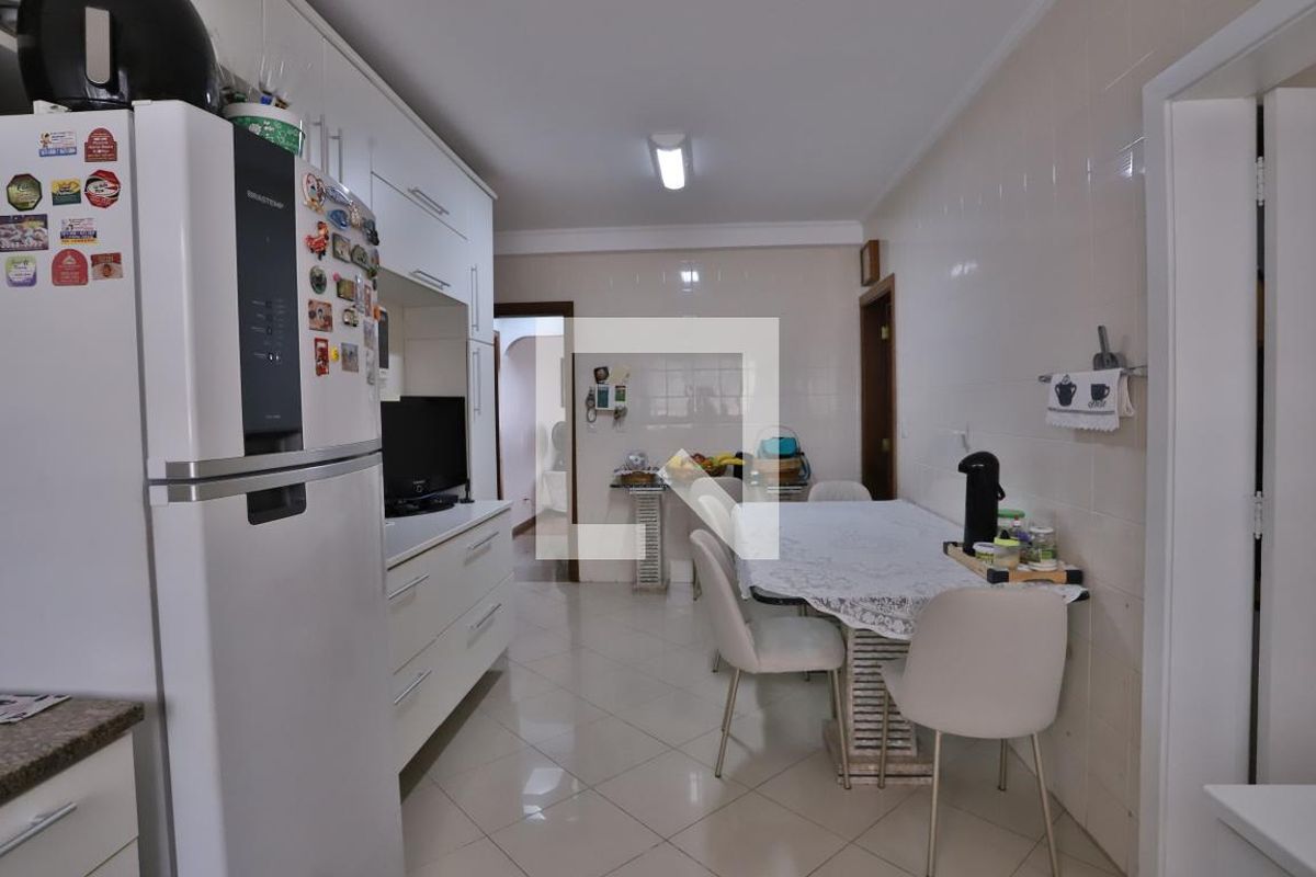 Apartamento, 3 quartos, 220 m² - Foto 55