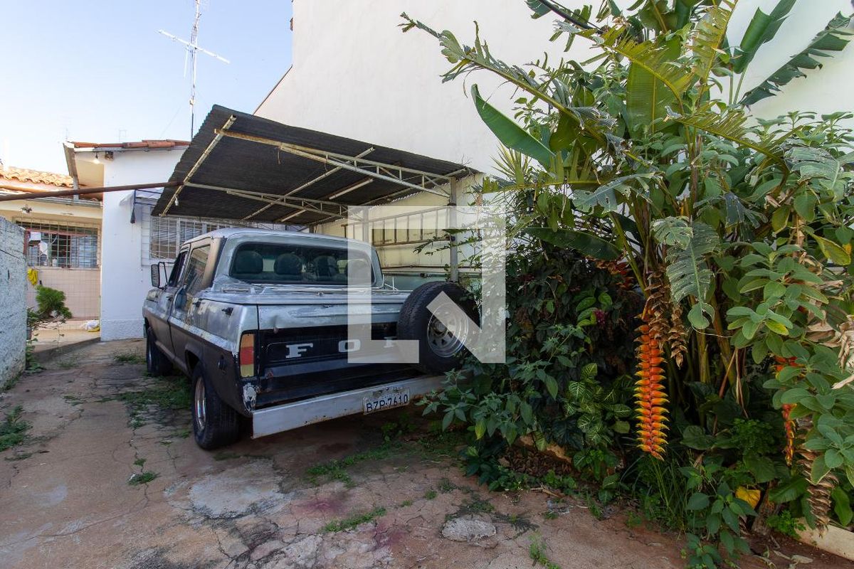 Casa à Venda - Taquaral, 2 Quartos,  300 m2 em , Campinas - sp | SoloBR
