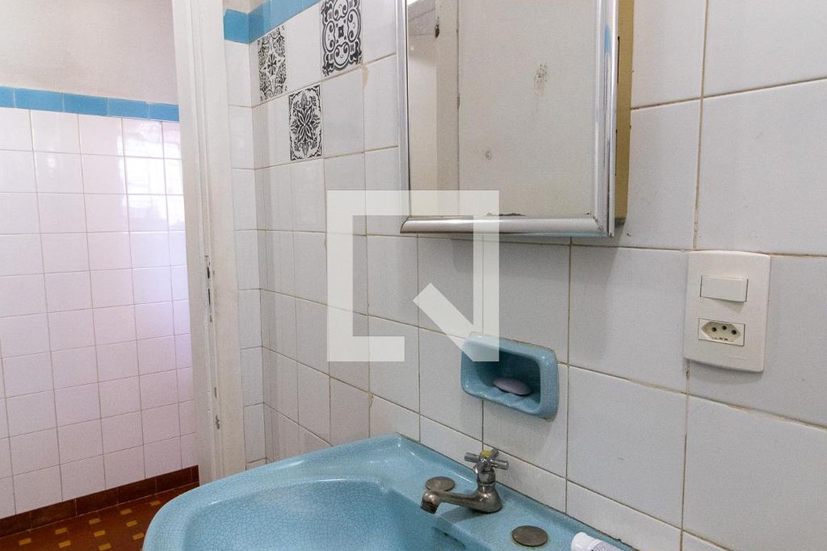 Casa à Venda - Taquaral, 2 Quartos,  300 m2 em , Campinas - sp | SoloBR