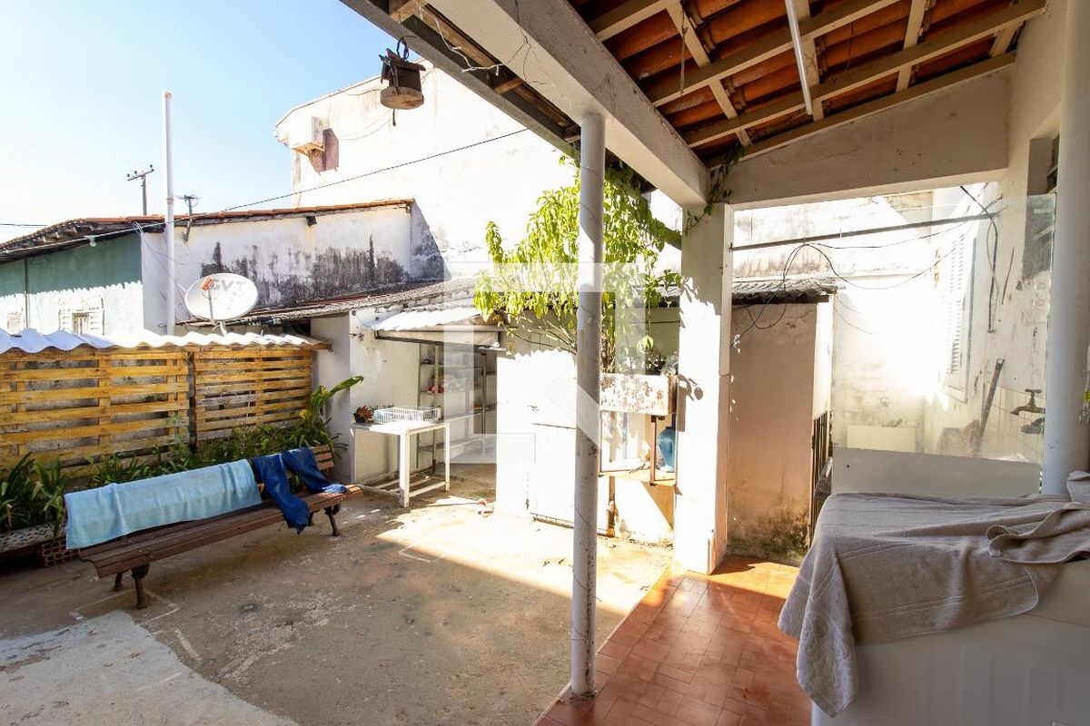 Casa à Venda - Taquaral, 2 Quartos,  300 m2 em , Campinas - sp | SoloBR