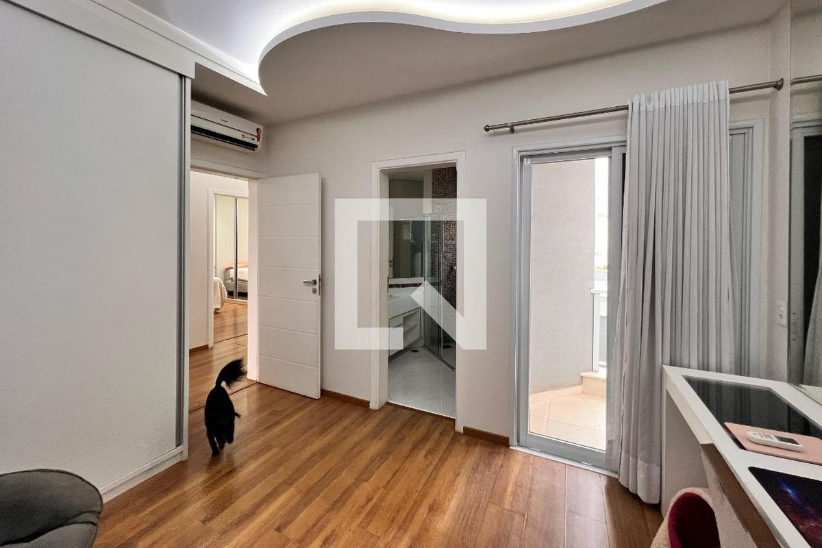 Casa à Venda - Swiss Park, 3 Quartos,  250 m2 em , Campinas - sp | SoloBR