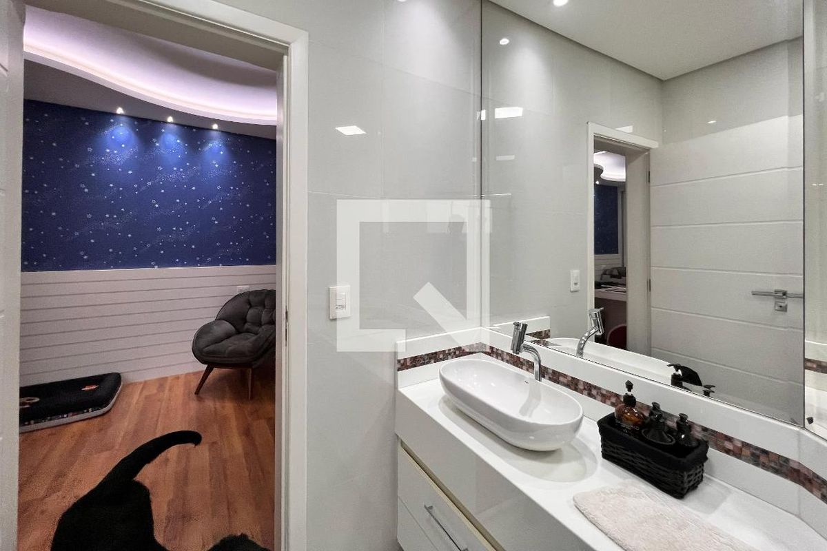Casa à Venda - Swiss Park, 3 Quartos,  250 m2 em , Campinas - sp | SoloBR