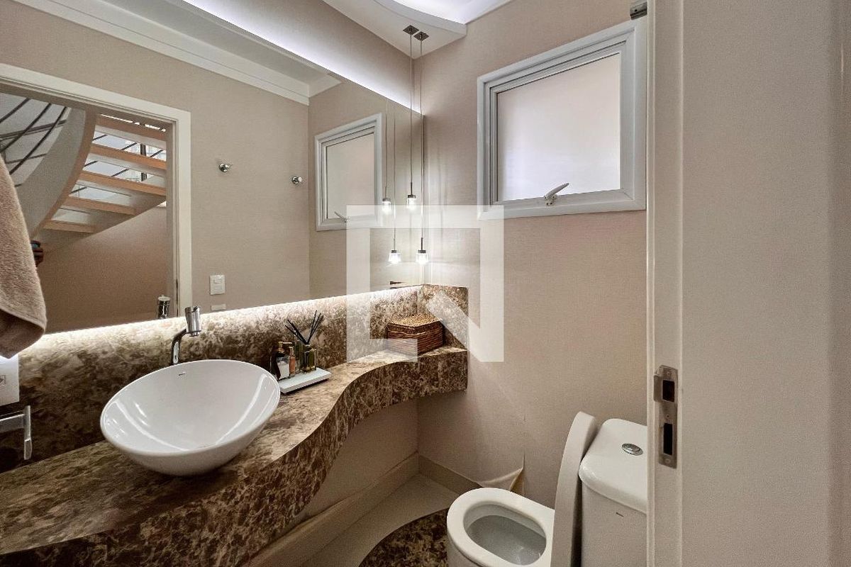 Casa à Venda - Swiss Park, 3 Quartos,  250 m2 em , Campinas - sp | SoloBR