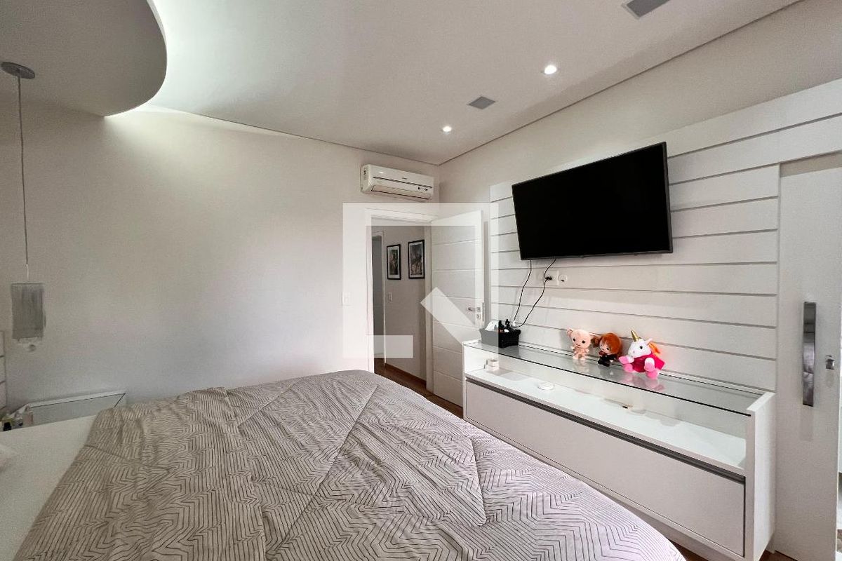 Casa à Venda - Swiss Park, 3 Quartos,  250 m2 em , Campinas - sp | SoloBR