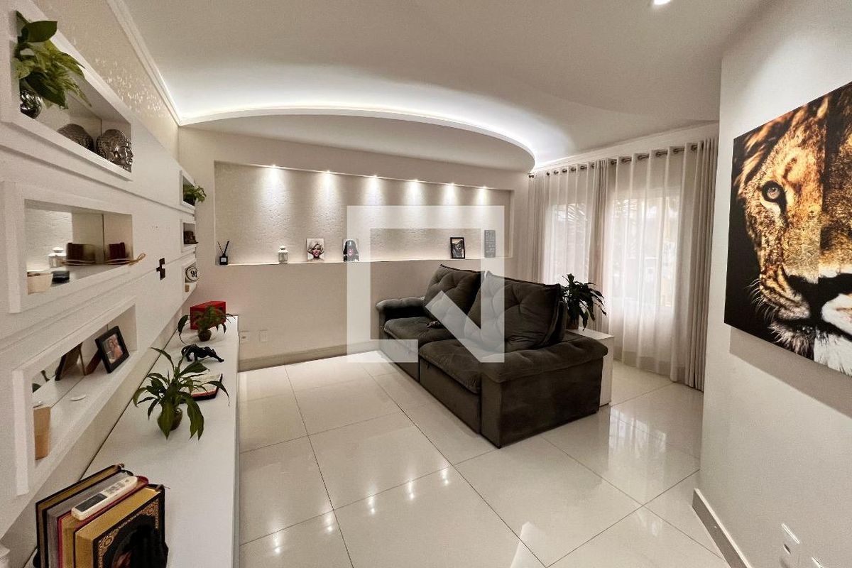 Casa à Venda - Swiss Park, 3 Quartos,  250 m2 em , Campinas - sp | SoloBR