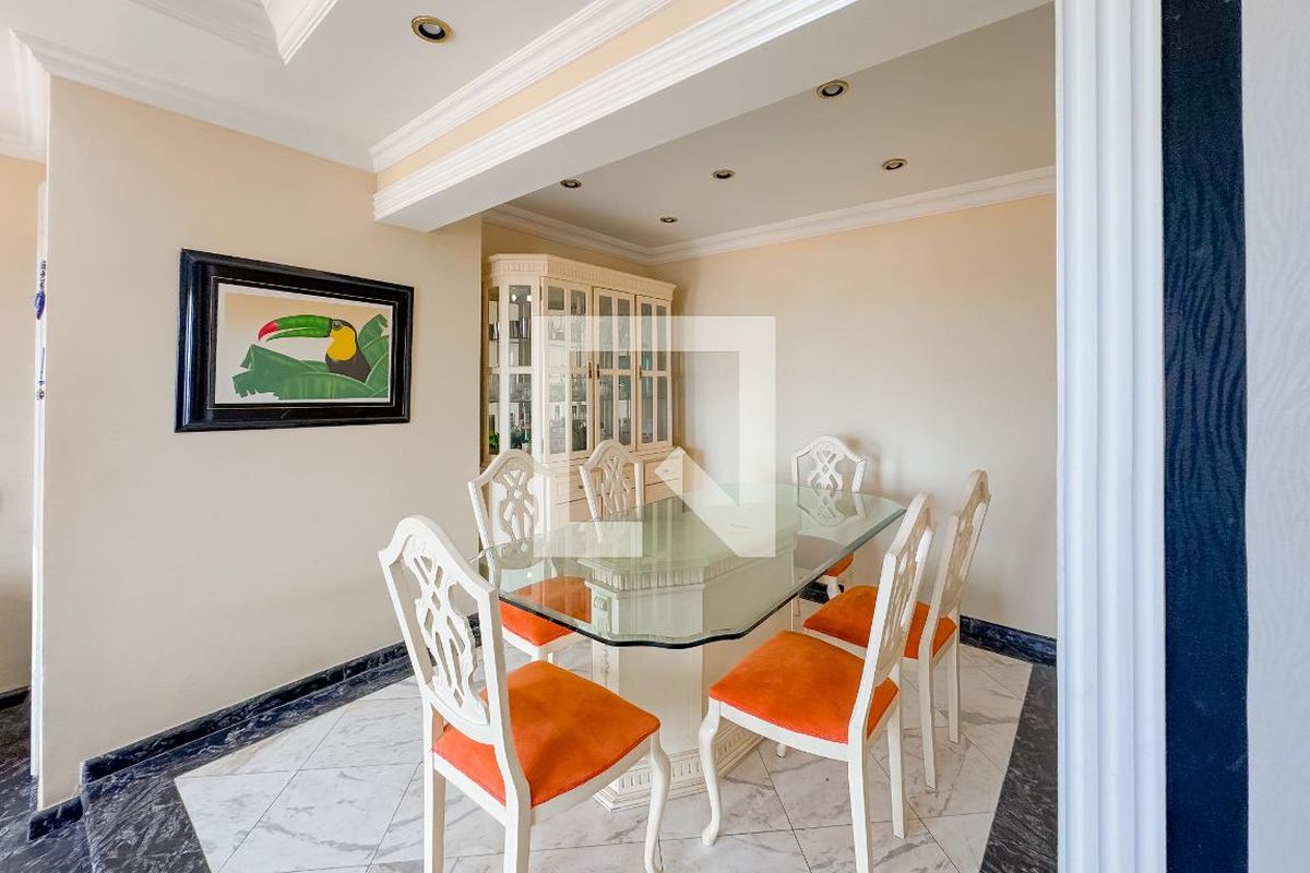 Cobertura, 3 quartos, 209 m² - Foto 14