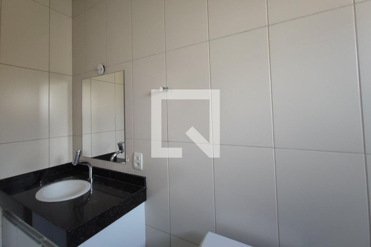 Casa à Venda - Swiss Park, 3 Quartos,  200 m2 em , Campinas - sp | SoloBR