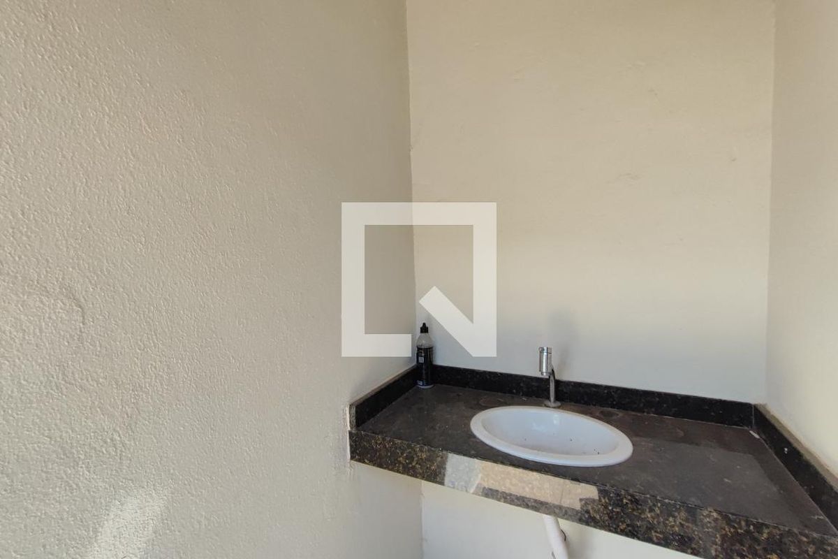 Casa à Venda - Swiss Park, 3 Quartos,  200 m2 em , Campinas - sp | SoloBR